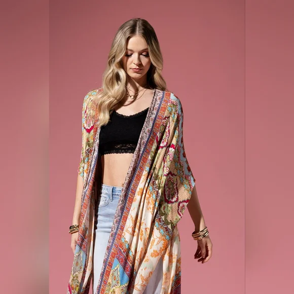 Detailed Floral & Demask Print Kimono on Jacquard Fabric w Golden Fringe Tassels - Picture 6 of 9